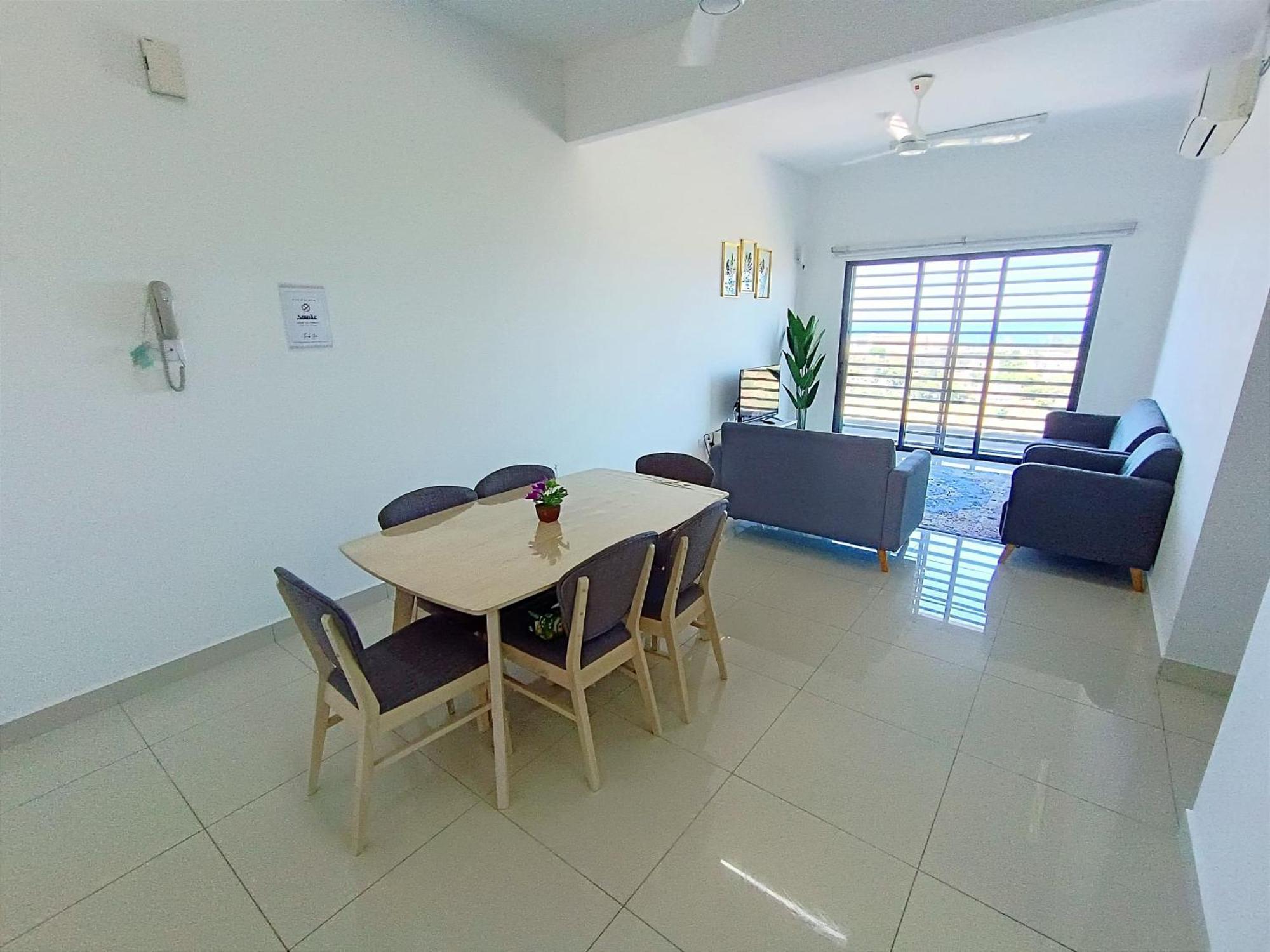 D'Luna Homestay Seaview I Sunrise View Kuala Terengganu Buitenkant foto